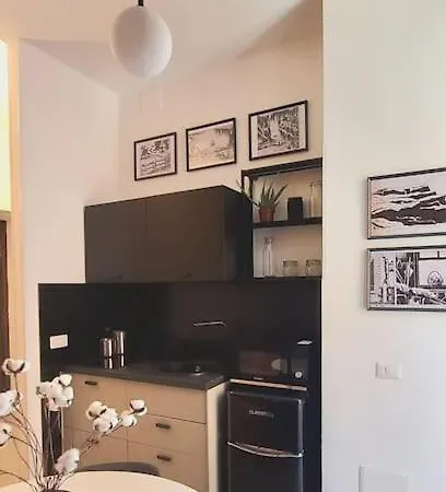 Joy Is - San Giovanni - Colosseo Apartment Rome