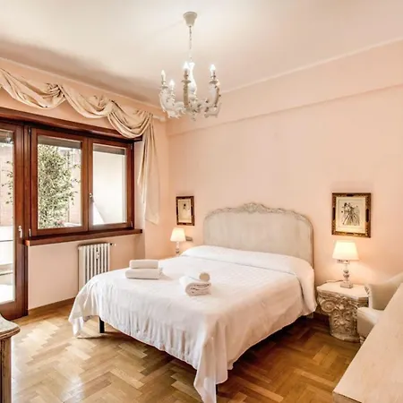 La Dolce Of Via Veneto - Prestigious With Wonderful Terrace In The Historic Center Apartament