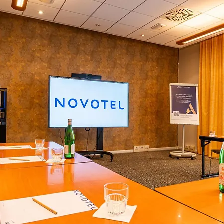Novotel Est 4*