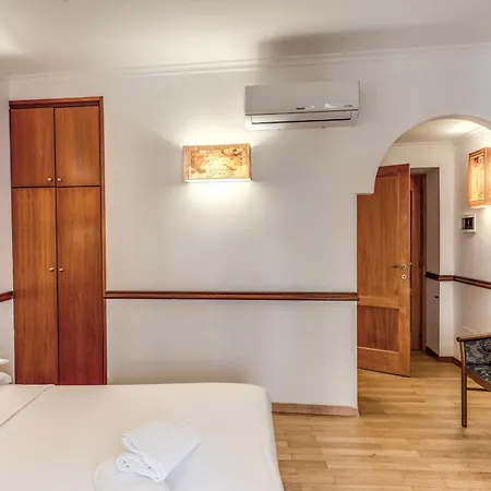 Santa Prassede Hotel