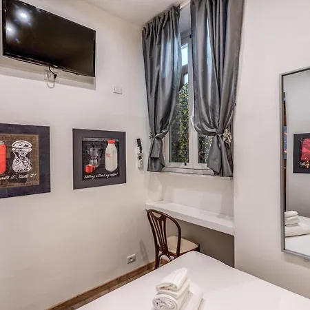 Santa Prassede Hotel 2*