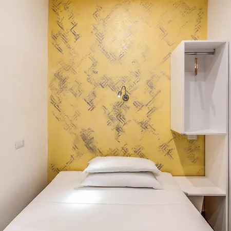 Santa Prassede 2* Rome
