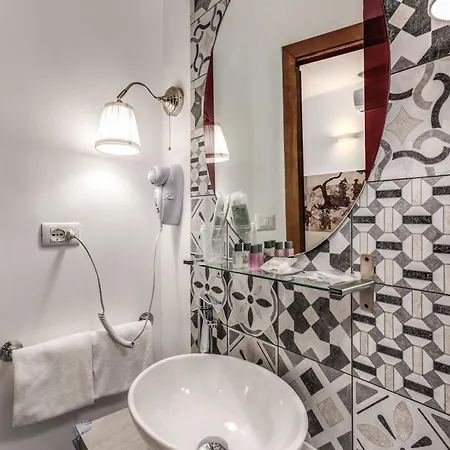 Santa Prassede Hotel 2*