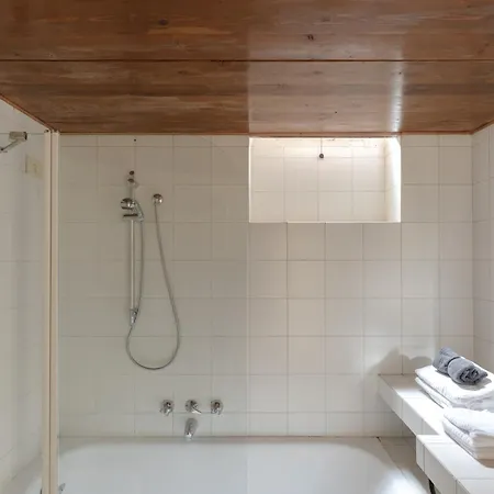 Classic And Chic In Trastevere Apartment