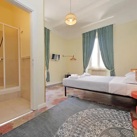 Colosseo Kokedama Bed & Breakfast *
