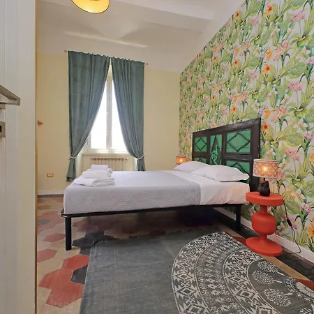 Colosseo Kokedama Bed & Breakfast *