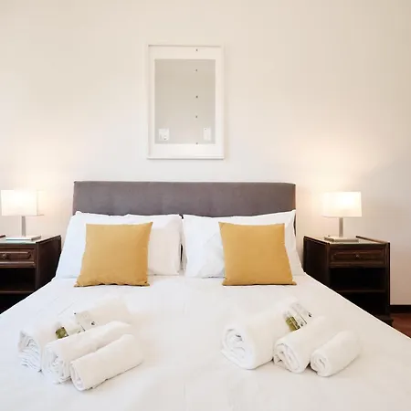 Elegante Con 3 Da Letto Vicino Il Centro *