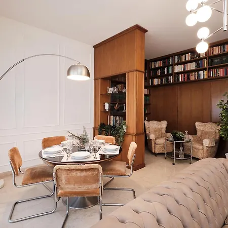 Elegante Con 3 Da Letto Vicino Il Centro Appartamento
