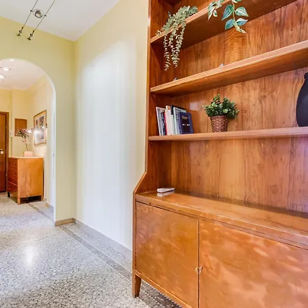 Apartment The Pope's Oasis Near Trastevere And Historical Center