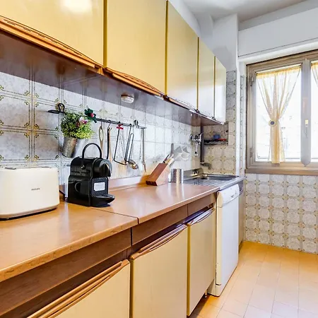 Apartment The Pope's Oasis Near Trastevere And Historical Center Rome