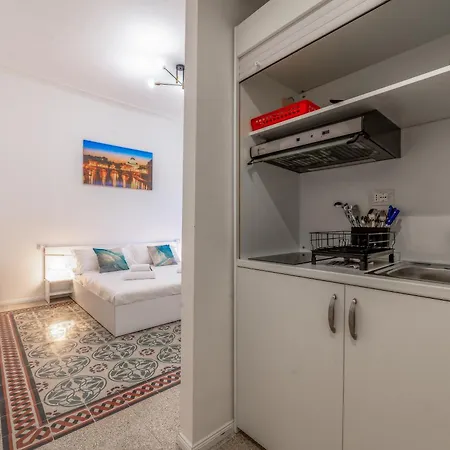 La Casa Di Lidia - Vatican Metro Ottaviano Apartment Rome