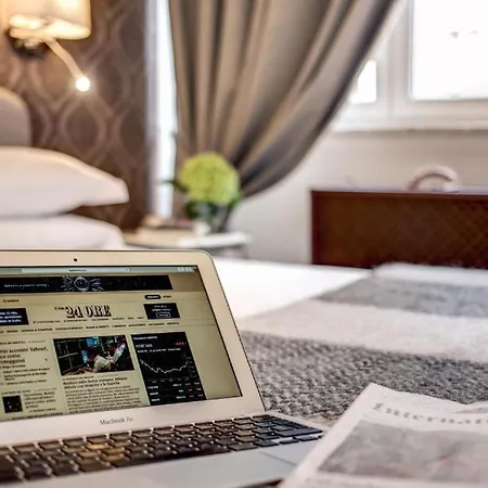 Tlv Navona Guest house *