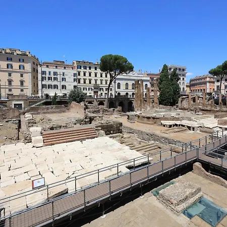 Golden Pantheon * Rom