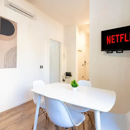 Modern - Colosseo 10 Min Apartment *