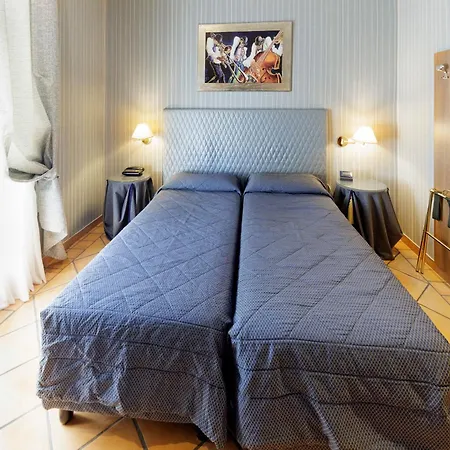 Hotel Lirico 3*