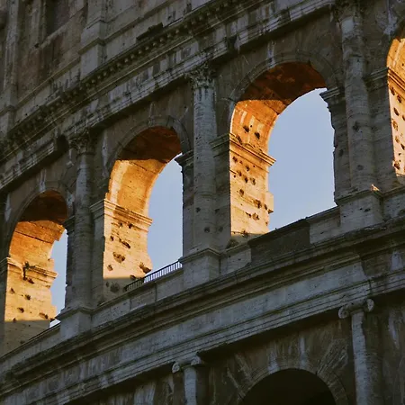 Casa Colosseum Dea * Rome