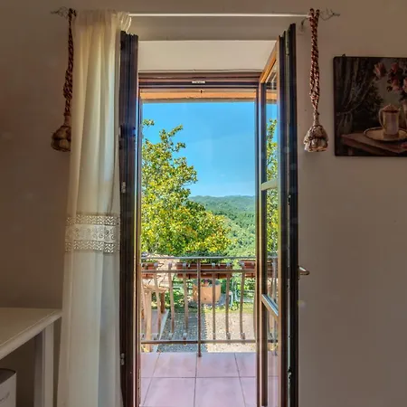 Alloggio per agriturismo Il Borgo Nel Bosco Canterano