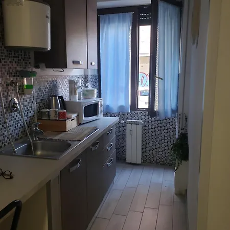 Metro B Fronte Metro Bed & Breakfast Rome