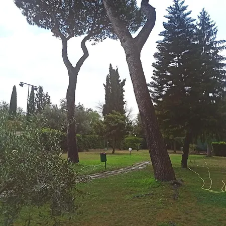 Aurelia Antica Terrace Free Pool And Parking