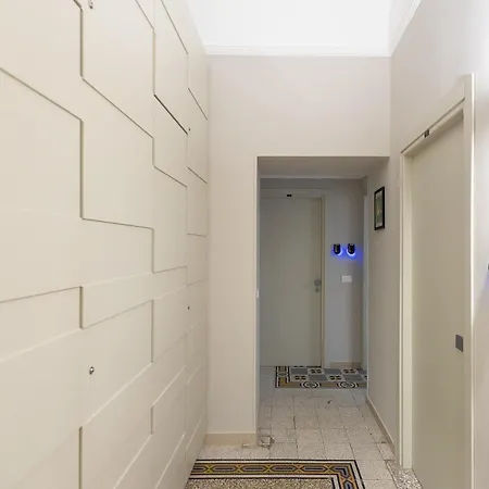 Iron Cityaus Termini Guest house