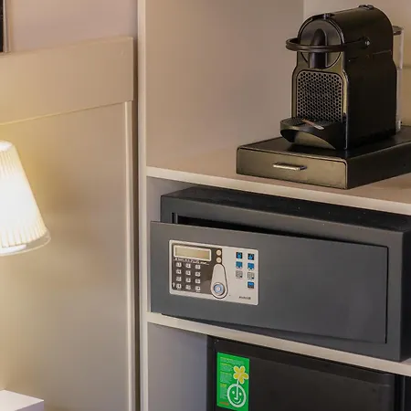 Iron Cityaus Termini Guest house Rome