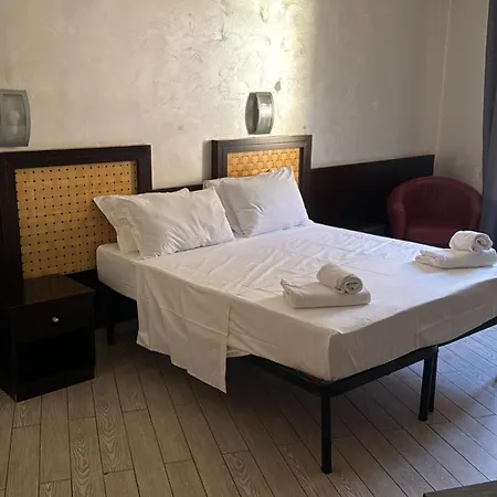 Termini Zen 2-zen51 Guest house