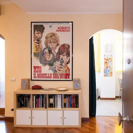 Stracult House Suggestive And Vintage-pop * Rome