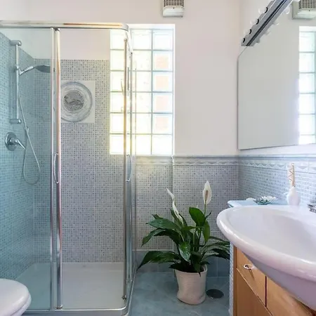 Stracult House Suggestive And Vintage-pop Apartment Rome