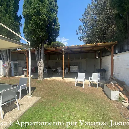 Casa E Per Vacanze Jasmine Apartment Rom