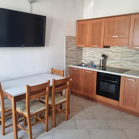 Holiday home Red Rose Tib *