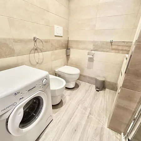 Un Letto Ideale Eur Πανσιόν *
