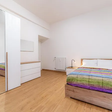 Cozy - Metro Garbatella & Wi-fi Guest house *