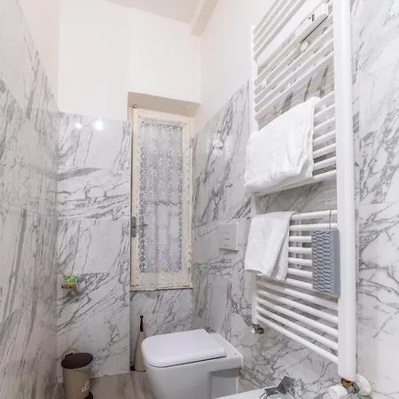 Cozy - Metro Garbatella & Wi-fi Guest house *