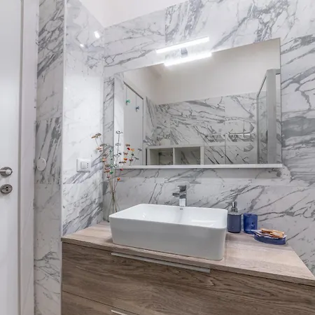 Guest house Cozy - Metro Garbatella & Wi-fi Rome