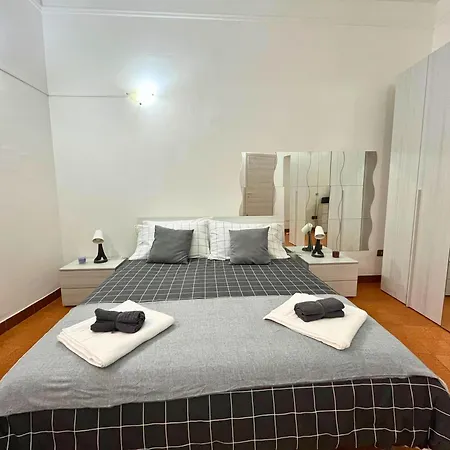 Apartment Privato A San Giovanni *