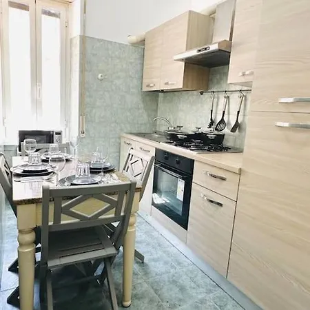 Apartment Lovely In San Giovanni