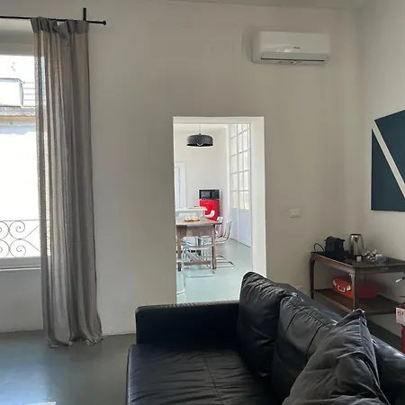 Apartment Stazione Termini 300 Mq Con Vista E Idromassaggio Rome