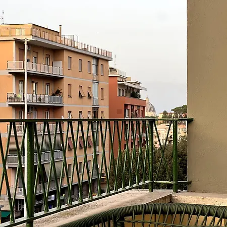 Near Vatican, Irnerio 47 Roma