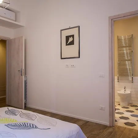 The - Vatican Apartment *