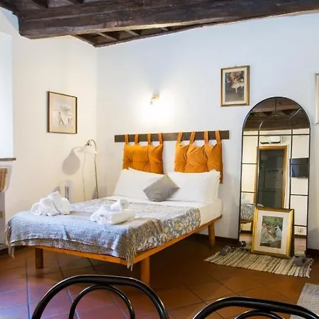 Campo De Fiori Apartment