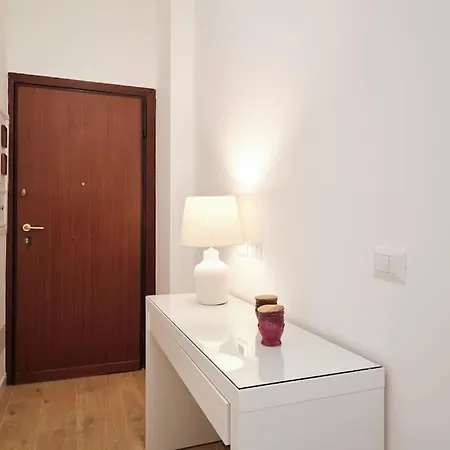 20 Minuti Vaticano - Nido Shopping Folkoristico Apartmán