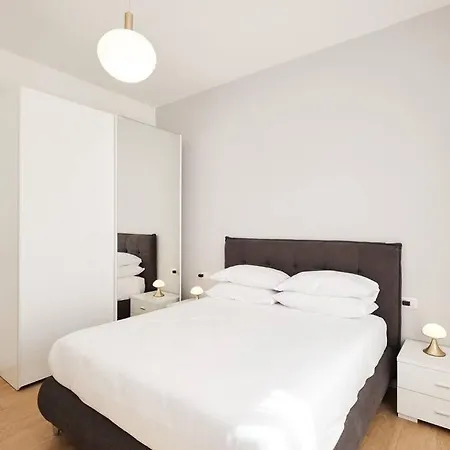 20 Minuti Vaticano - Nido Shopping Folkoristico Apartmán Řím