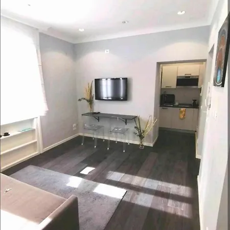Apartamento Crispi Relax Apartment *