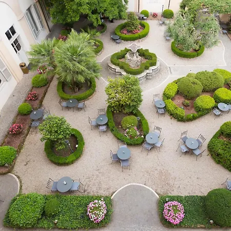 Hotel Donna Camilla Savelli - Vretreats Roma