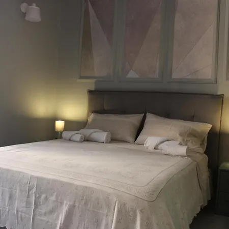 Central San Giovanni Apartment