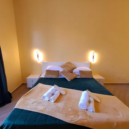 Affittacamere Residenze Serventi Longhi *