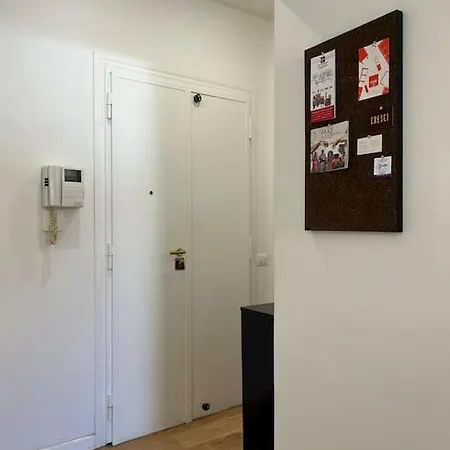 Cozy Apartment- 100 Meters From Vatican ローマ