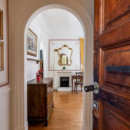 Martina House Rome