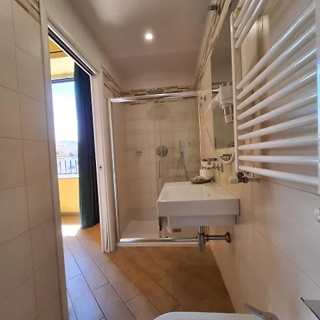 Residenze Serventi Longhi روما