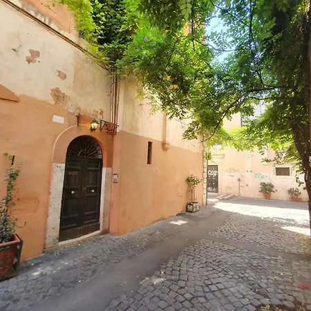 Lovely Loft Nel Cuore Di Trastevere Rome